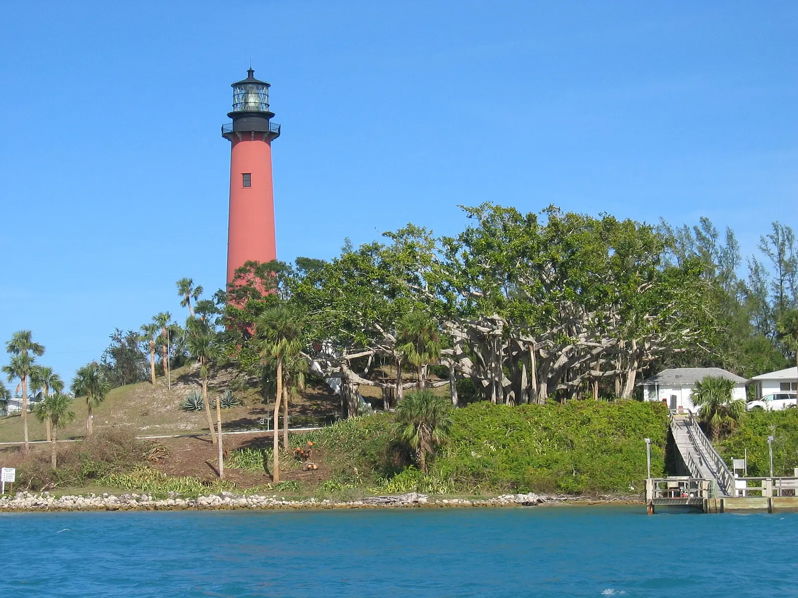 Jupiter Inlet Lighthouse viewed from across the inlet